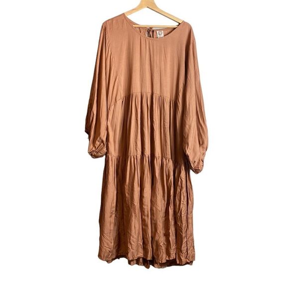 ELF HANDMADE long sleeve Thalia tiered midi dress - Picture 5 of 10